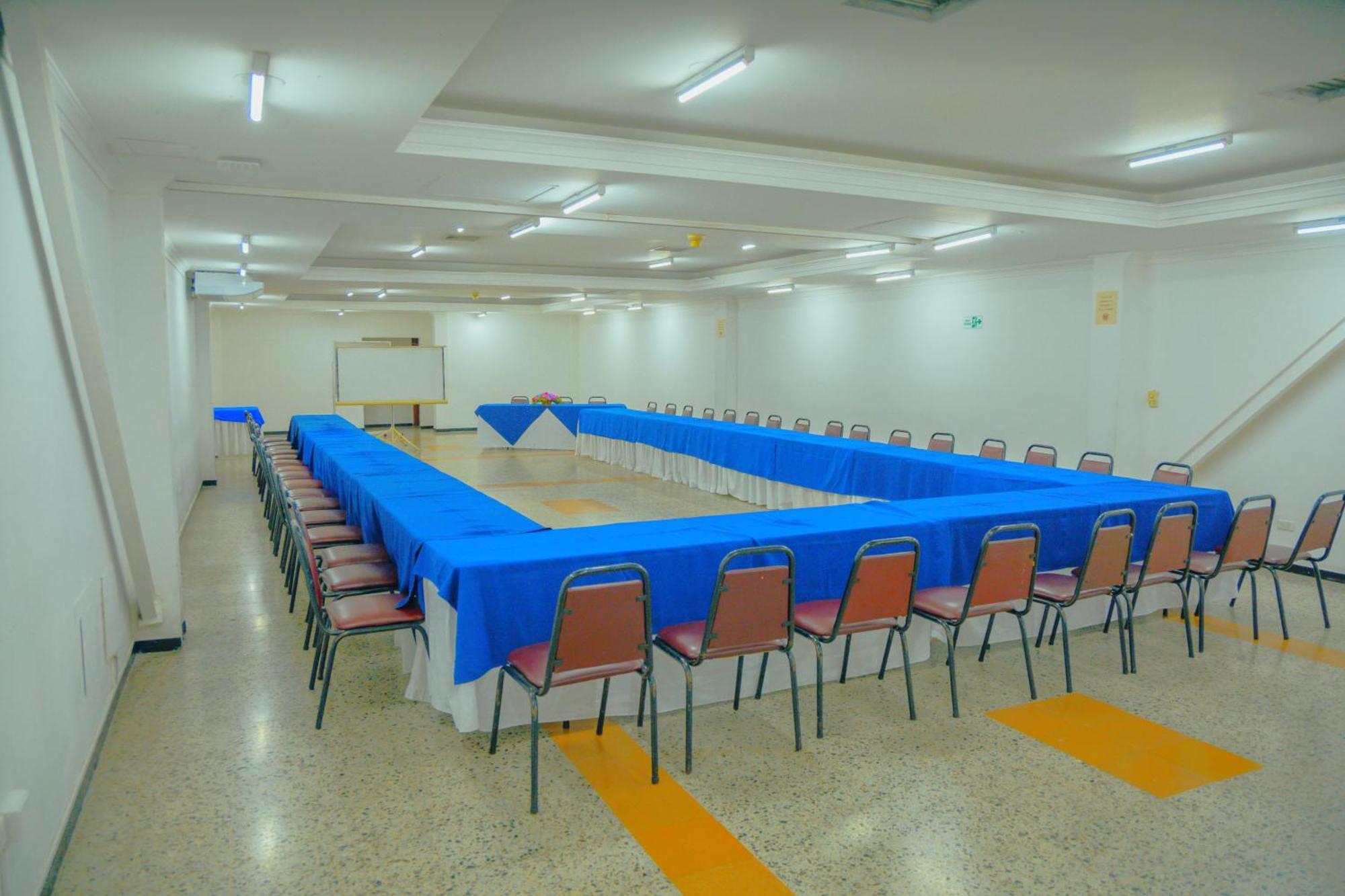 Tama Hotel Granada Real 칼리 외부 사진